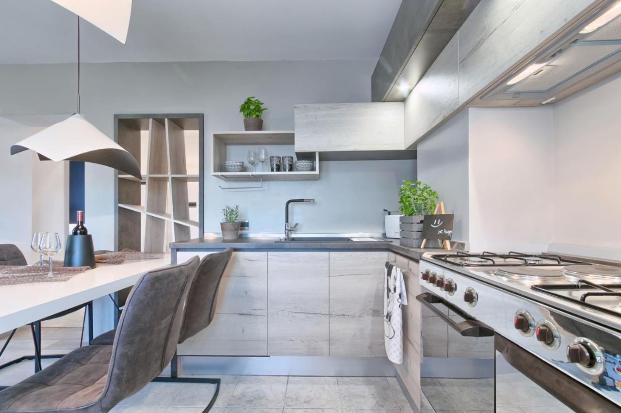 Modern Oasis Apartment Pula Dış mekan fotoğraf